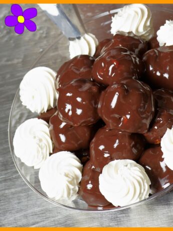 bignè Profiteroles al cioccolato