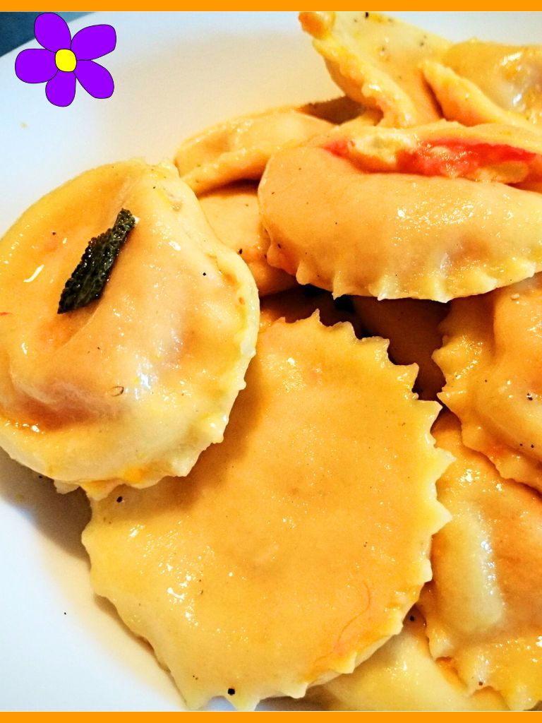 Ravioli ripieni di zucca