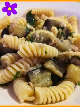 Fusilli con melanzane e tonno